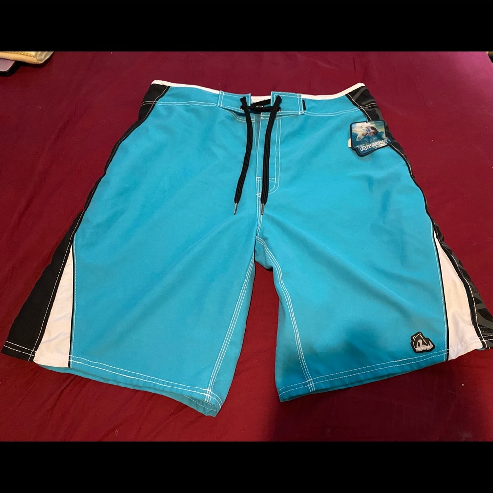 BNWT RIPZONE SWIM SHORTS